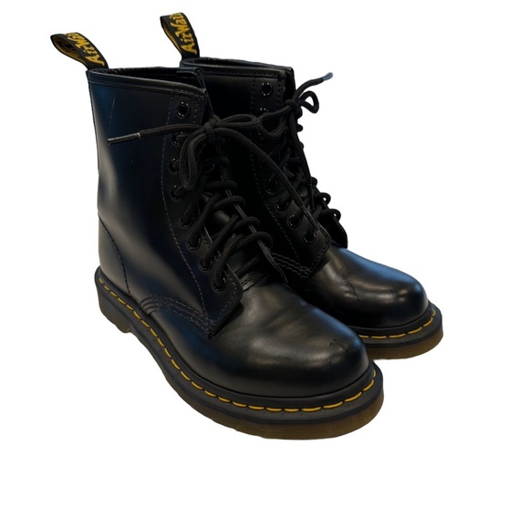 DR Martens 1460 Womens Boots Size 6 Smooth Black Leather Lace Up NEW - Picture 1 of 12